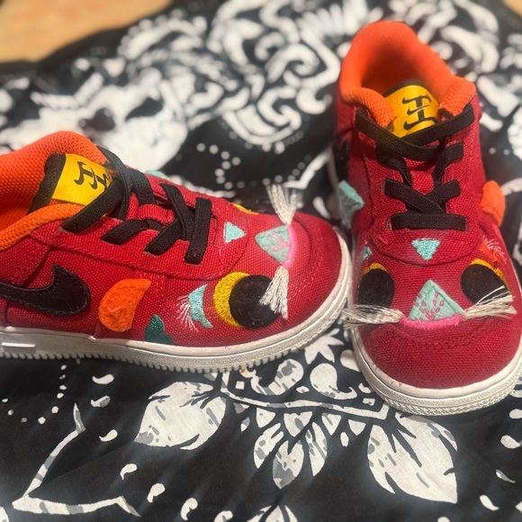 Nike Other - Nike Rare Air Forces 9 C. Unique Kids Sneakers. No laces, easy on and off